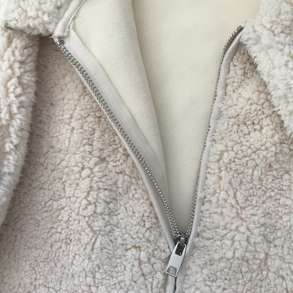 NEW Simons Sherpa shacket - Picture 4 of 6